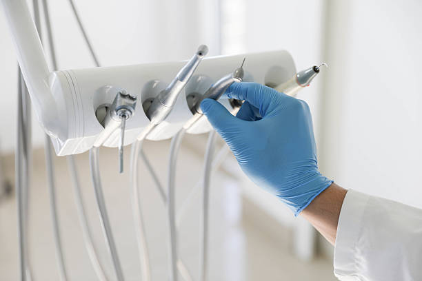Professional Tooth Extraction technician working in La Honda, CA